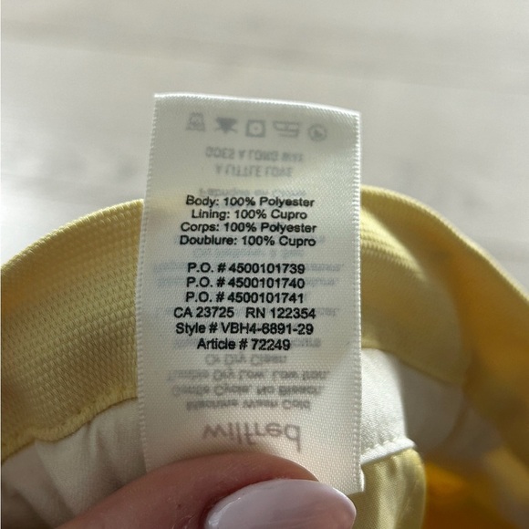 Aritzia Wilfred Lucienne Yellow High Waisted Shorts - Picture 10 of 14